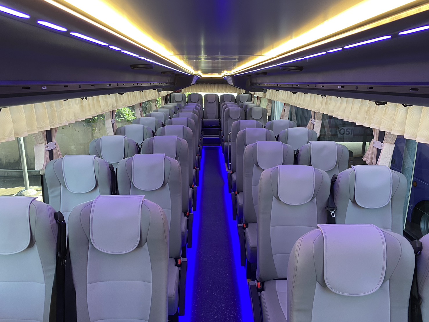 รีวิวรถบัสใหม่ของบริษัท สแตนดาร์ดทัวร์ จำกัด